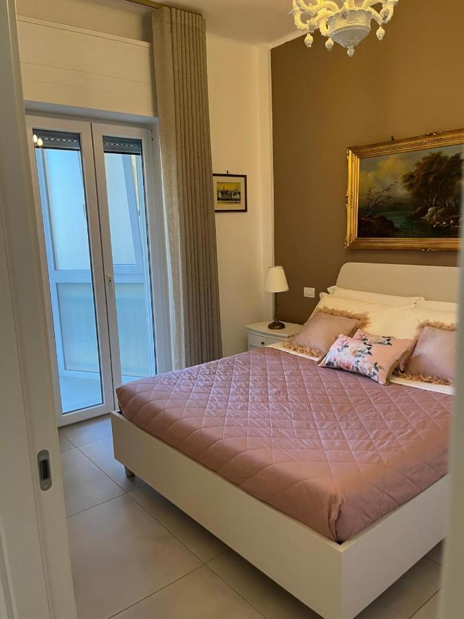 Apartments Ennio Top Class Bari Exterior foto