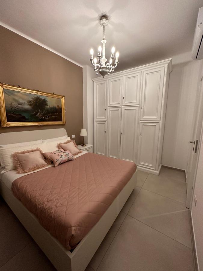 Apartments Ennio Top Class Bari Exterior foto